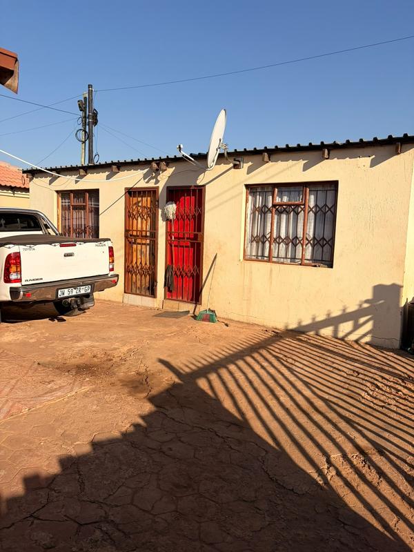 7 Bedroom Property for Sale in Mahube Valley Gauteng