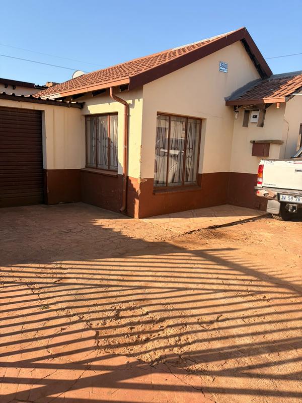 7 Bedroom Property for Sale in Mahube Valley Gauteng