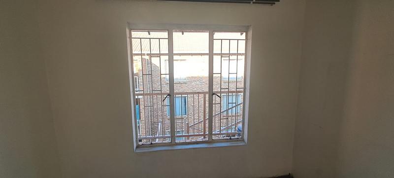 2 Bedroom Property for Sale in Elspark Gauteng