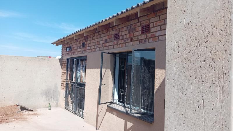 To Let 2 Bedroom Property for Rent in Emdeni Gauteng