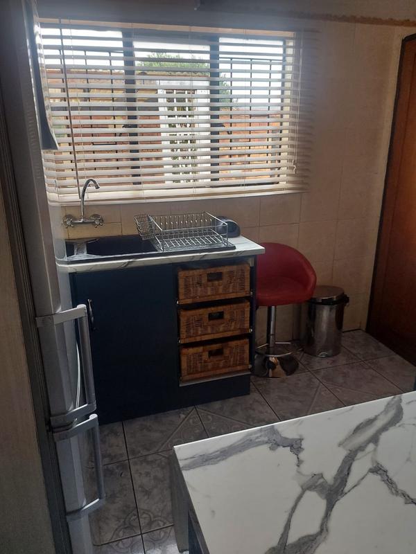 To Let 3 Bedroom Property for Rent in Protea Glen Gauteng