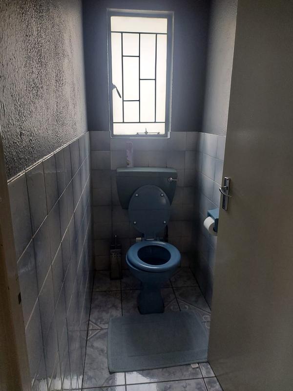 To Let 3 Bedroom Property for Rent in Protea Glen Gauteng
