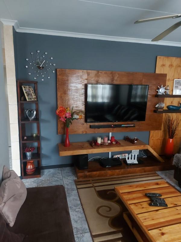 To Let 3 Bedroom Property for Rent in Protea Glen Gauteng