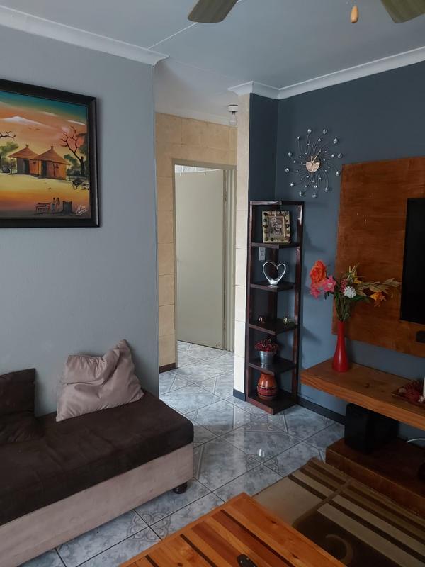 To Let 3 Bedroom Property for Rent in Protea Glen Gauteng