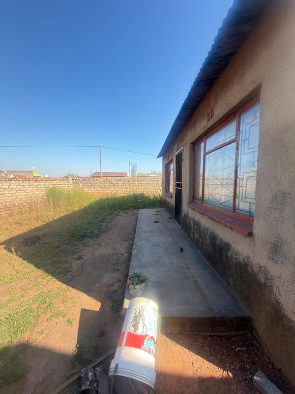 2 Bedroom Property for Sale in Palime Gauteng