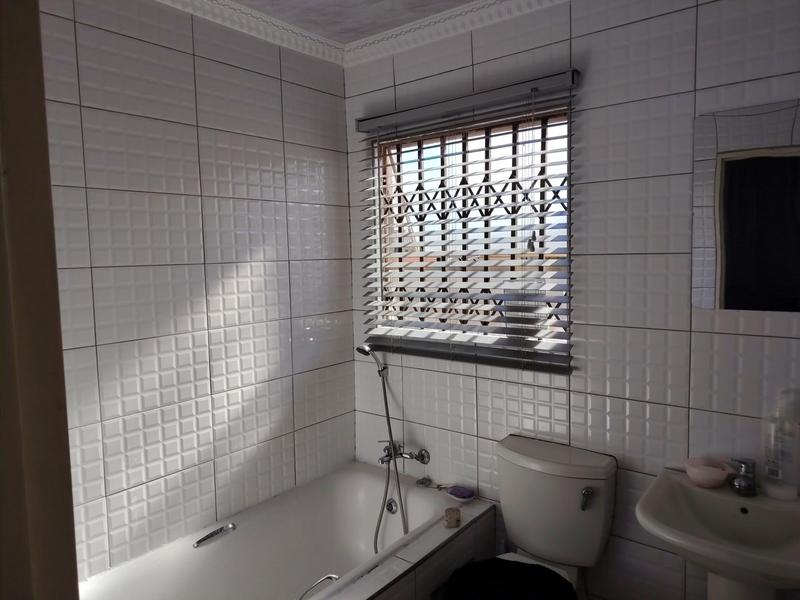 2 Bedroom Property for Sale in Fleurhof Gauteng