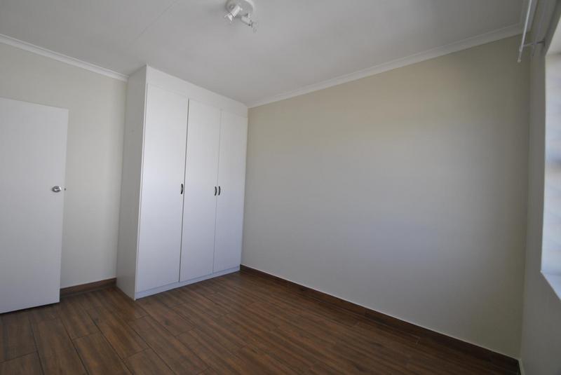 2 Bedroom Property for Sale in Bardene Gauteng