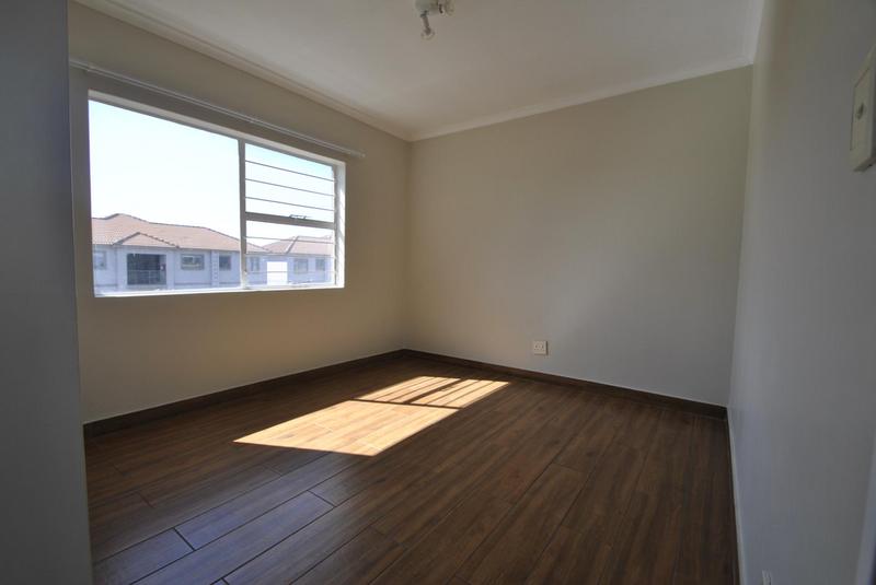2 Bedroom Property for Sale in Bardene Gauteng