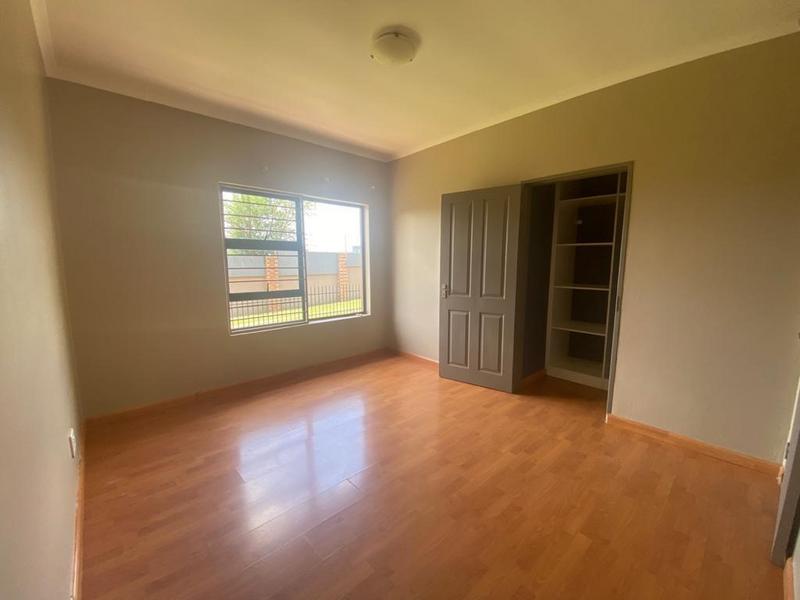 To Let 3 Bedroom Property for Rent in Raslouw Gauteng