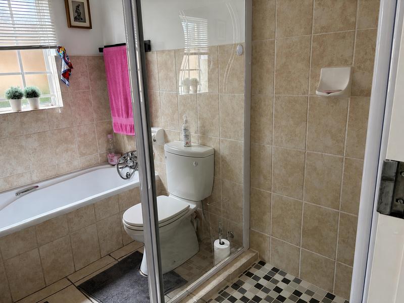 2 Bedroom Property for Sale in The Reeds Gauteng