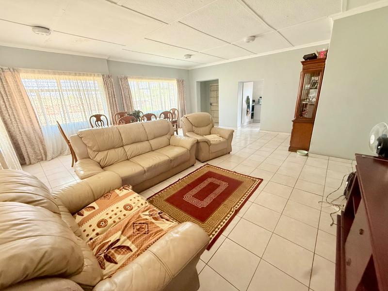 3 Bedroom Property for Sale in Vanderbijlpark CW 5 Gauteng