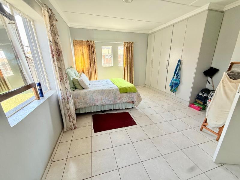 3 Bedroom Property for Sale in Vanderbijlpark CW 5 Gauteng