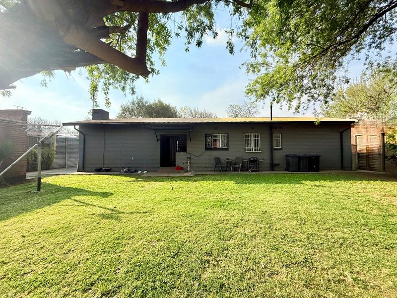 3 Bedroom Property for Sale in Vanderbijlpark CW 5 Gauteng