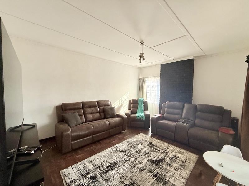 3 Bedroom Property for Sale in Vanderbijlpark CW 5 Gauteng