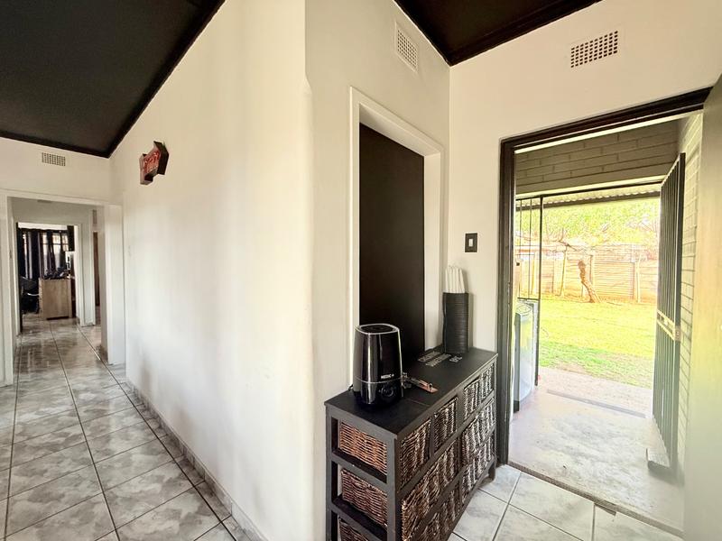 3 Bedroom Property for Sale in Vanderbijlpark CW 5 Gauteng