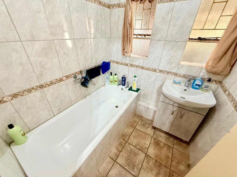 3 Bedroom Property for Sale in Vanderbijlpark SE 1 Gauteng