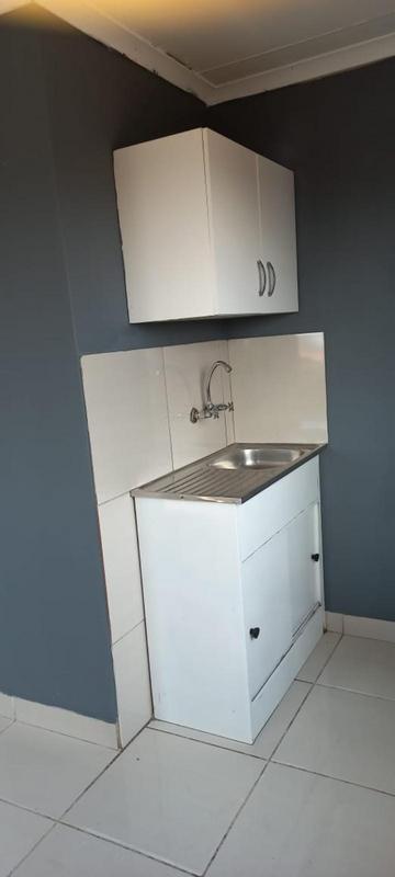 To Let 1 Bedroom Property for Rent in Protea Glen Gauteng