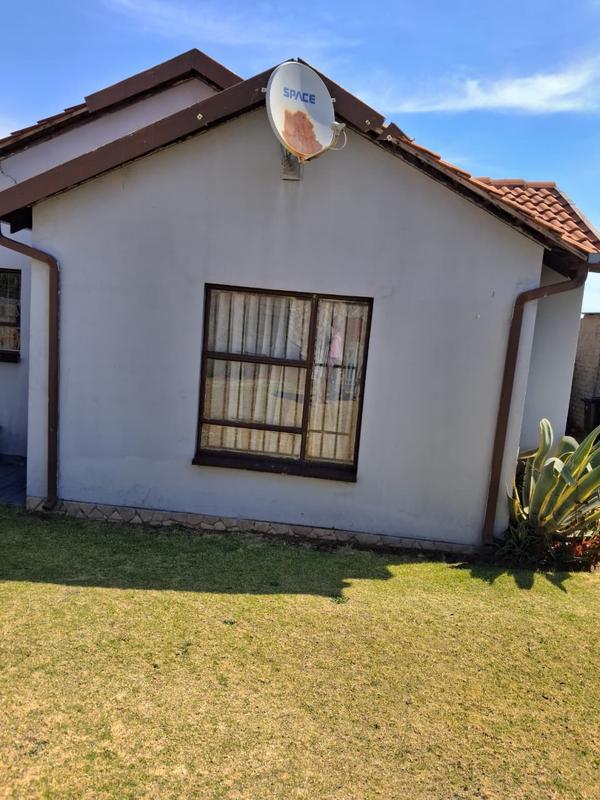 3 Bedroom Property for Sale in Fleurhof Gauteng