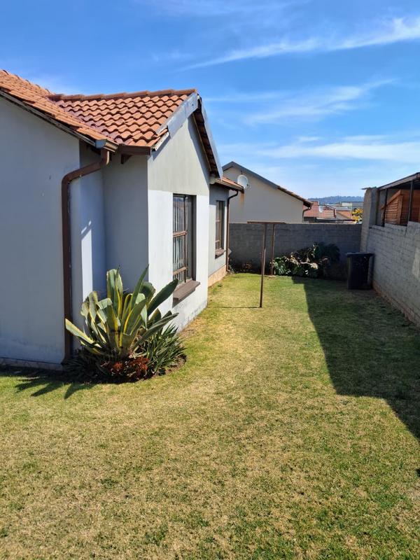 3 Bedroom Property for Sale in Fleurhof Gauteng