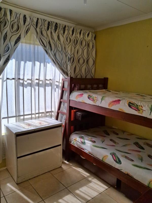 3 Bedroom Property for Sale in Fleurhof Gauteng