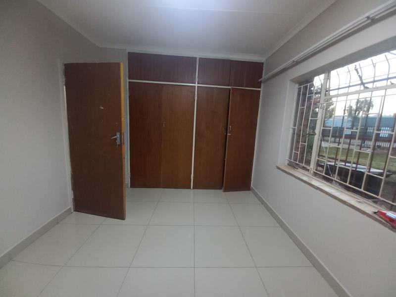 To Let 3 Bedroom Property for Rent in Erasmia Gauteng