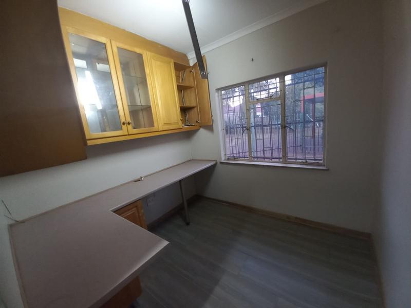 To Let 3 Bedroom Property for Rent in Erasmia Gauteng