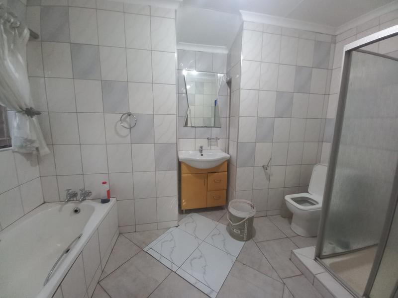 To Let 3 Bedroom Property for Rent in Erasmia Gauteng