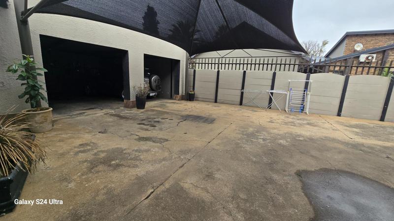3 Bedroom Property for Sale in Parkrand Gauteng