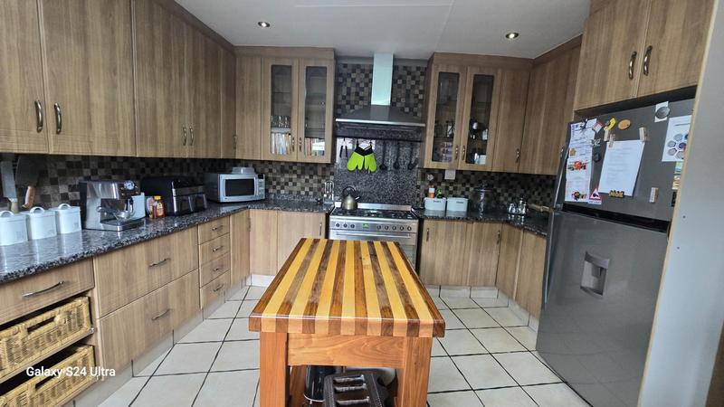 3 Bedroom Property for Sale in Parkrand Gauteng