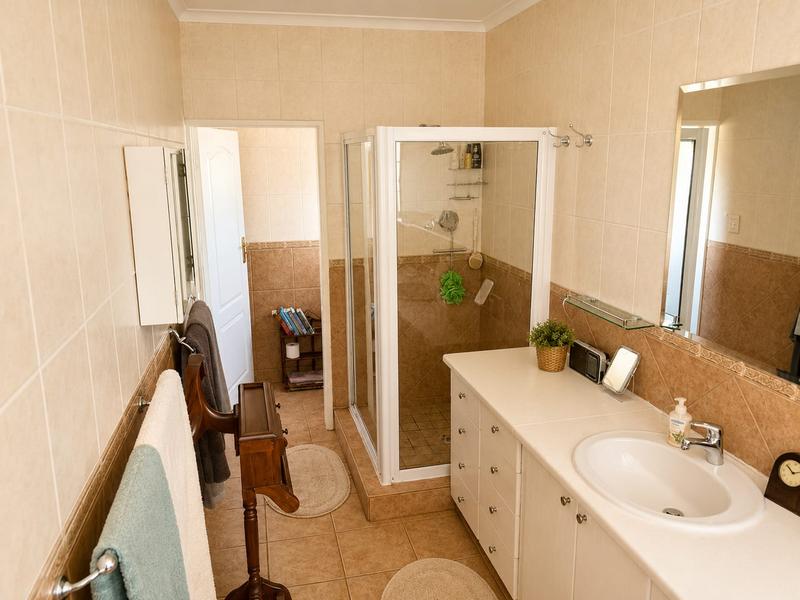 5 Bedroom Property for Sale in Eldoraigne Gauteng