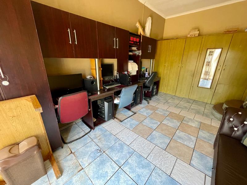 5 Bedroom Property for Sale in Dan Pienaarville Gauteng