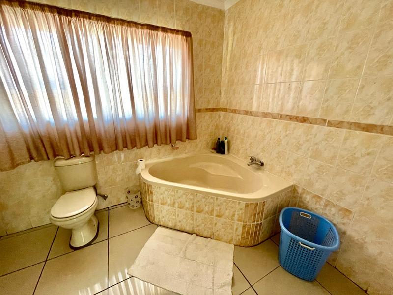 5 Bedroom Property for Sale in Dan Pienaarville Gauteng