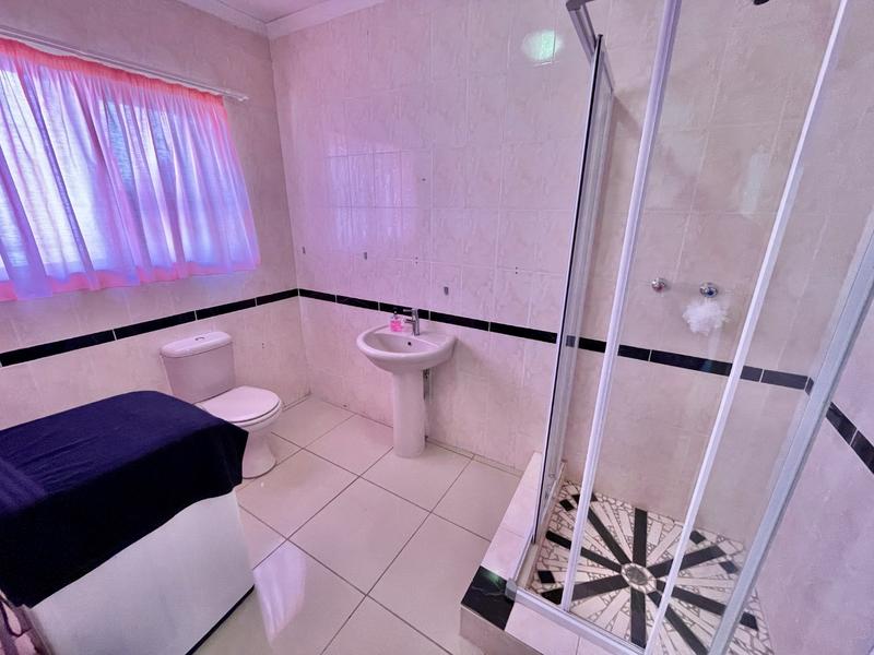 5 Bedroom Property for Sale in Dan Pienaarville Gauteng