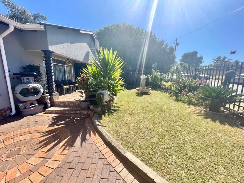 5 Bedroom Property for Sale in Dan Pienaarville Gauteng