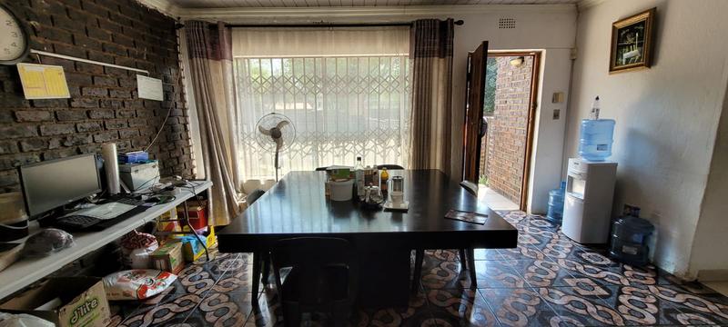 3 Bedroom Property for Sale in Brackendowns Gauteng