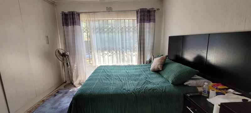 3 Bedroom Property for Sale in Brackendowns Gauteng