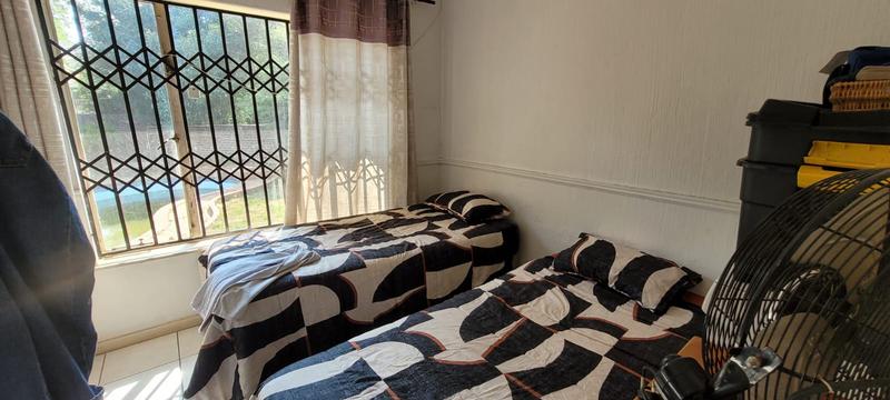 3 Bedroom Property for Sale in Brackendowns Gauteng