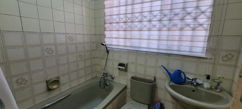 3 Bedroom Property for Sale in Brackendowns Gauteng