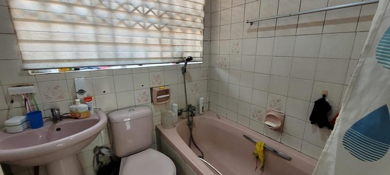 3 Bedroom Property for Sale in Brackendowns Gauteng