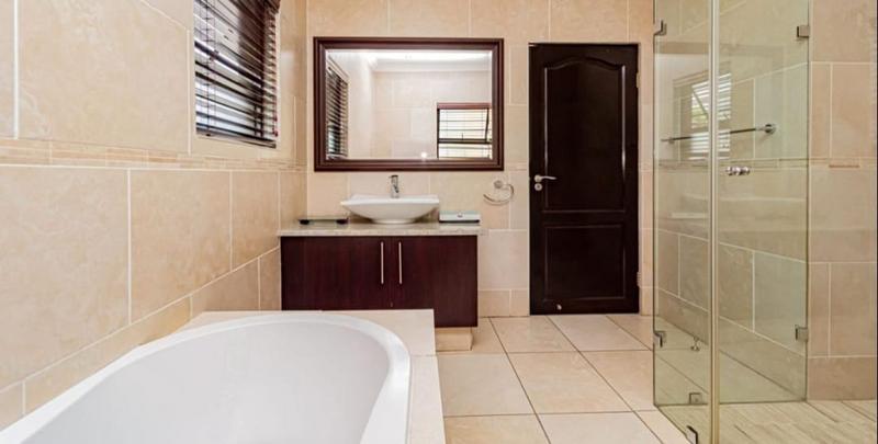 4 Bedroom Property for Sale in Meyersdal Gauteng