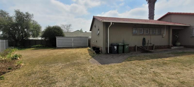 3 Bedroom Property for Sale in Verwoerdpark Gauteng