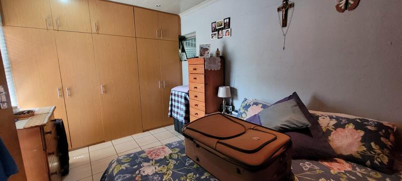 3 Bedroom Property for Sale in Verwoerdpark Gauteng