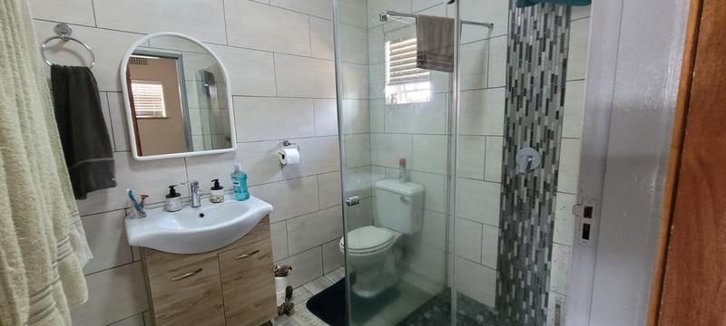 3 Bedroom Property for Sale in Verwoerdpark Gauteng