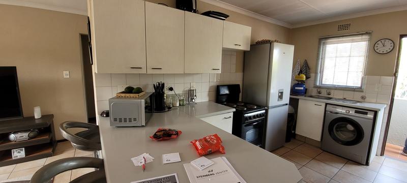 2 Bedroom Property for Sale in Verwoerdpark Gauteng