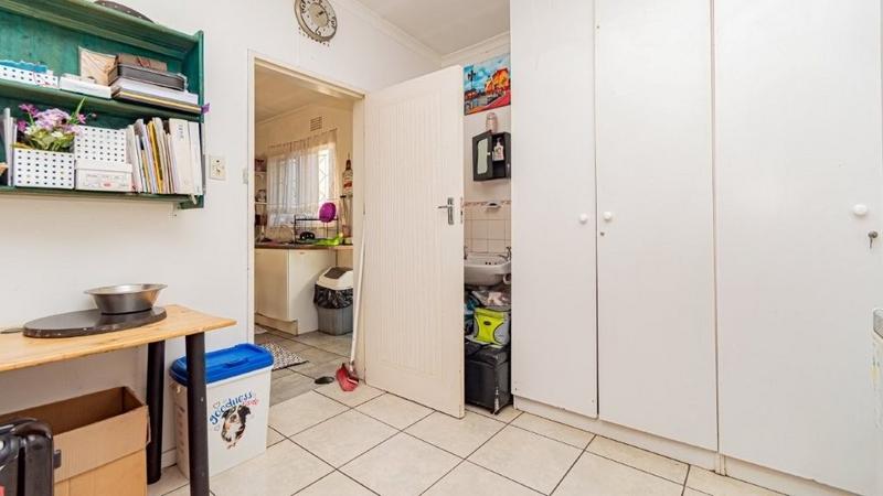 4 Bedroom Property for Sale in Raceview Gauteng
