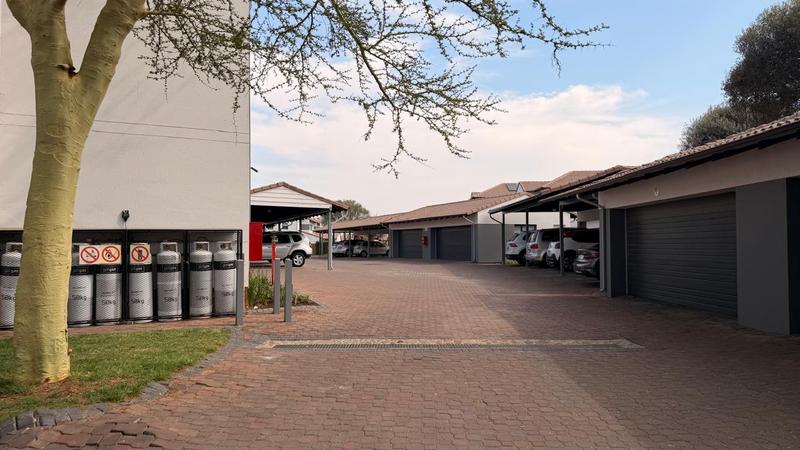 To Let 3 Bedroom Property for Rent in North Riding AH Gauteng