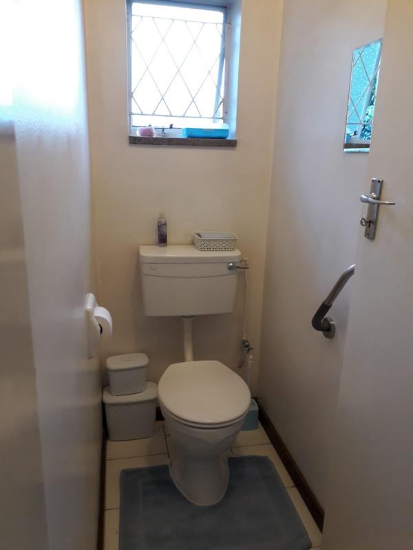 To Let 2 Bedroom Property for Rent in Meadowbrook Gauteng