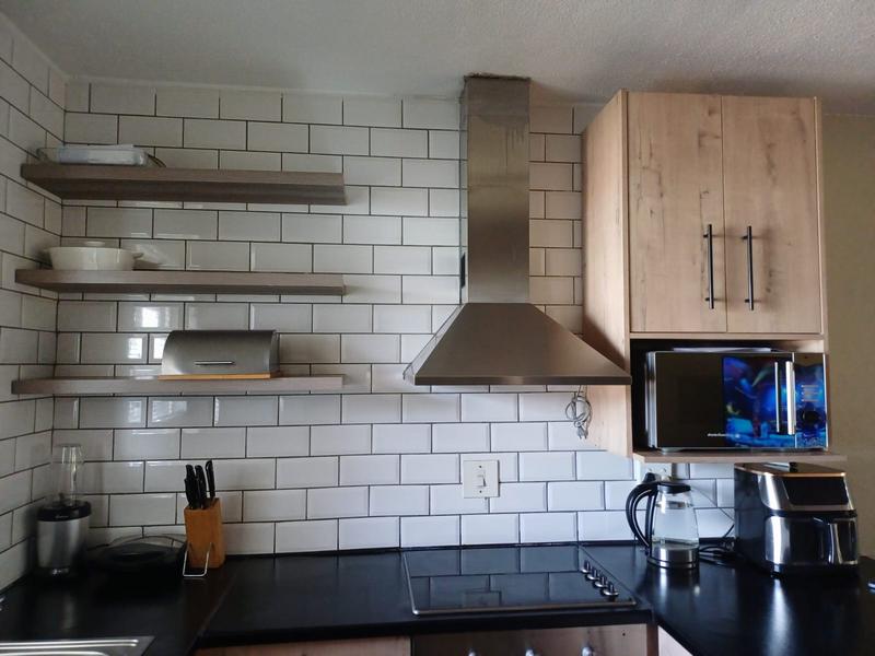 To Let 2 Bedroom Property for Rent in Ridgeway Gauteng