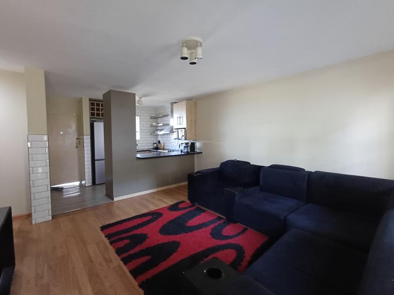 To Let 2 Bedroom Property for Rent in Ridgeway Gauteng