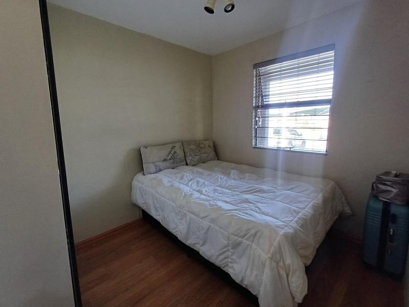 To Let 2 Bedroom Property for Rent in Ridgeway Gauteng